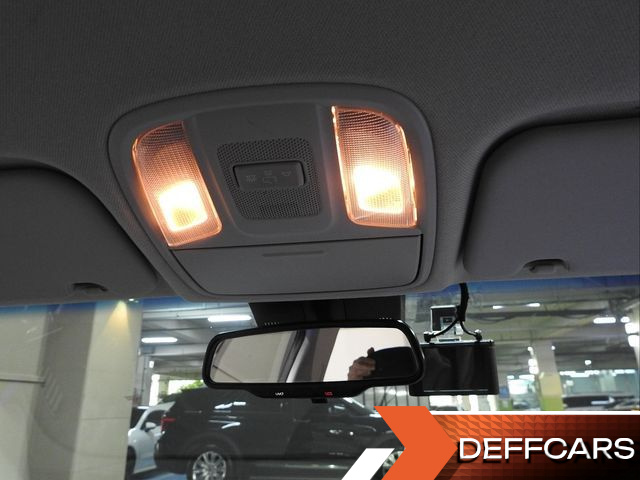 Kia NIRO 1.6 HEV Luxury купить на сайте DeffCars