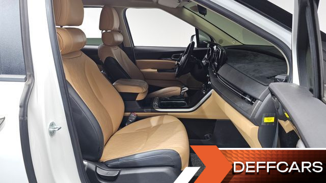 Kia CARNIVAL 9-Seater Prestige купить на сайте DeffCars