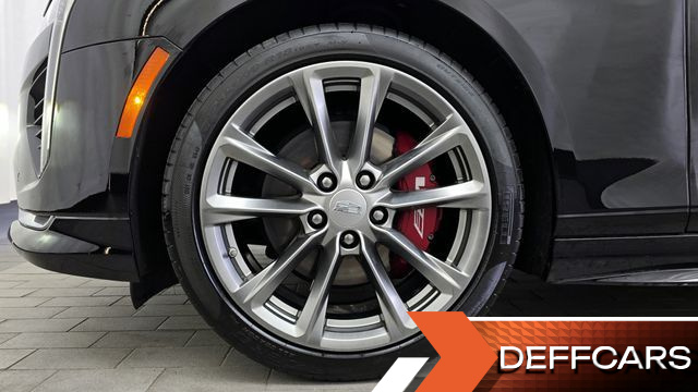 Cadillac CT4 2.0 Sport купить на сайте DeffCars