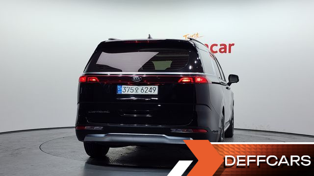 Kia CARNIVAL Gasoline 9-Seater Signature купить на сайте DeffCars