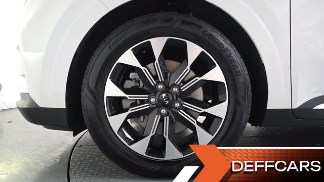Kia CARNIVAL 7-Seater Noblesse купить на сайте DeffCars
