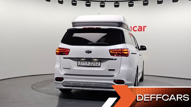 Kia CARNIVAL Gasoline 9-Seater Hi-Limousine Noblesse Special купить на сайте DeffCars