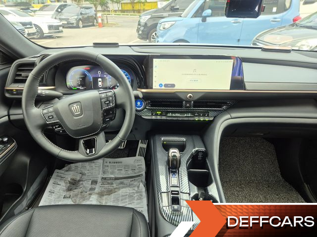 Toyota CROWN 2.5 4WD Hybrid купить на сайте DeffCars