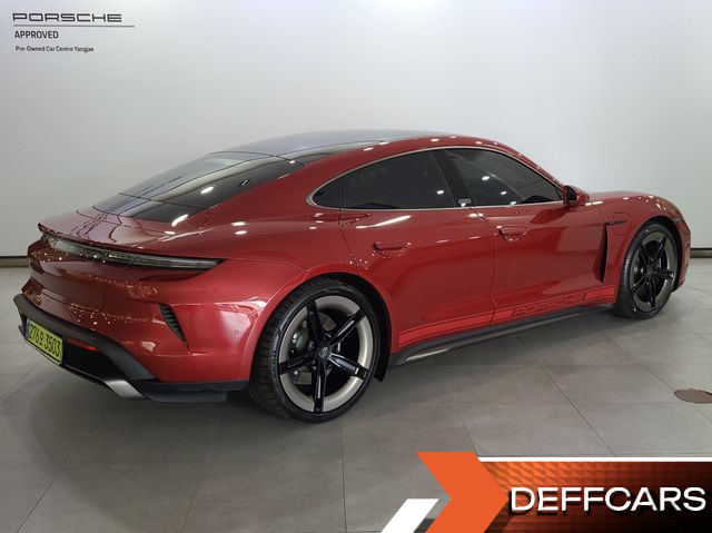 Porsche TAYCAN Turbo купить на сайте DeffCars