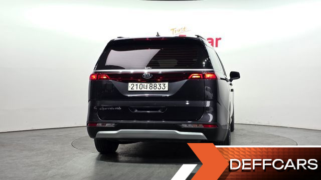 Kia CARNIVAL 9-Seater Prestige купить на сайте DeffCars