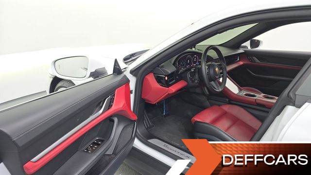 Porsche TAYCAN 4S купить на сайте DeffCars