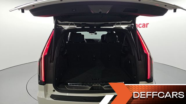 Cadillac ESCALADE 6.2 ESV ESV Premium Luxury Platinum купить на сайте DeffCars