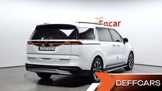 Kia CARNIVAL Gasoline 7-Seater Signature купить на сайте DeffCars
