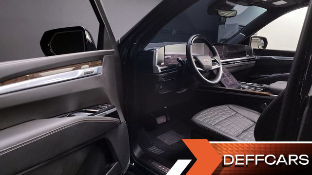 Cadillac ESCALADE 6.2 ESV ESV Sports Platinum купить на сайте DeffCars