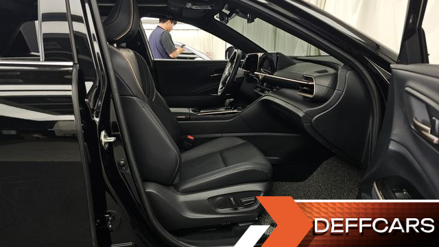 Toyota CROWN 2.5 4WD Hybrid купить на сайте DeffCars