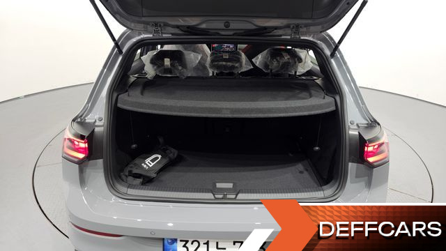 Volkswagen GOLF 2.0 GTI купить на сайте DeffCars