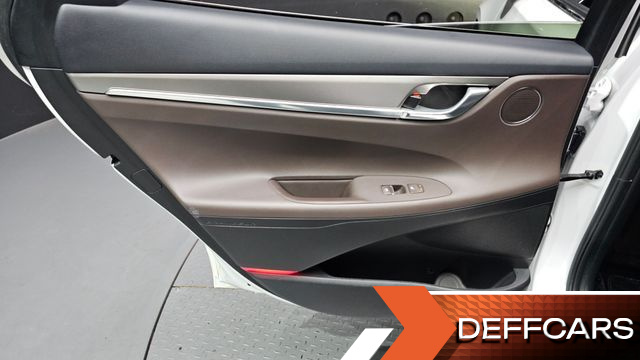 Hyundai GRANDEUR 2.5 Premium Choice купить на сайте DeffCars