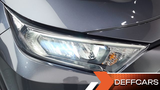 Toyota RAV4 2.5 2WD купить на сайте DeffCars