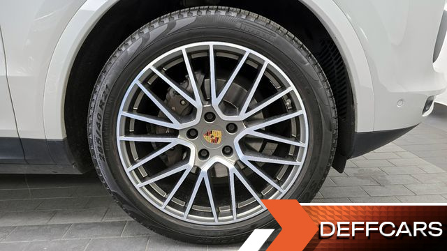 Porsche CAYENNE 3.0 PLATINUM EDITION купить на сайте DeffCars