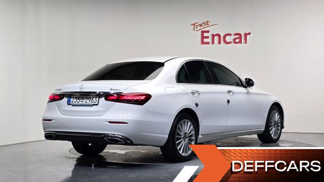 Mercedes E-CLASS E220d 4MATIC Exclusive купить на сайте DeffCars