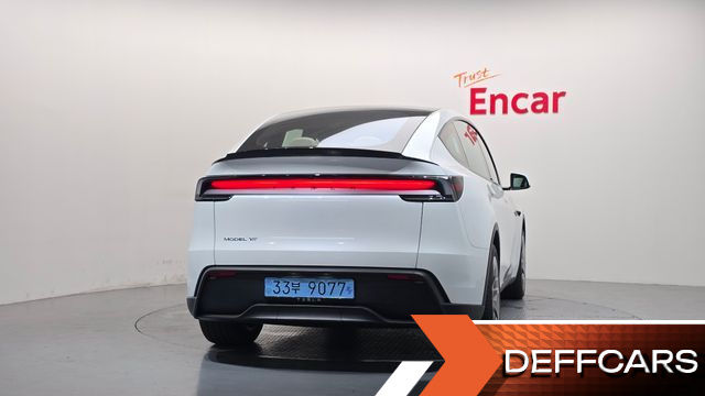 Tesla MODEL Y L Long Range AWD купить на сайте DeffCars