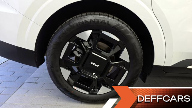 Kia CARNIVAL Gasoline 9-Seater Signature купить на сайте DeffCars