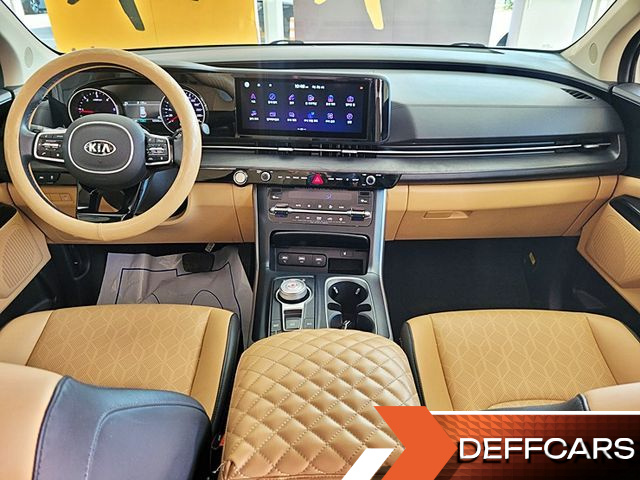 Kia CARNIVAL 9-Seater Prestige купить на сайте DeffCars