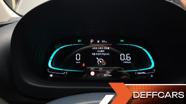 Hyundai VENUE 1.6 Flux купить на сайте DeffCars