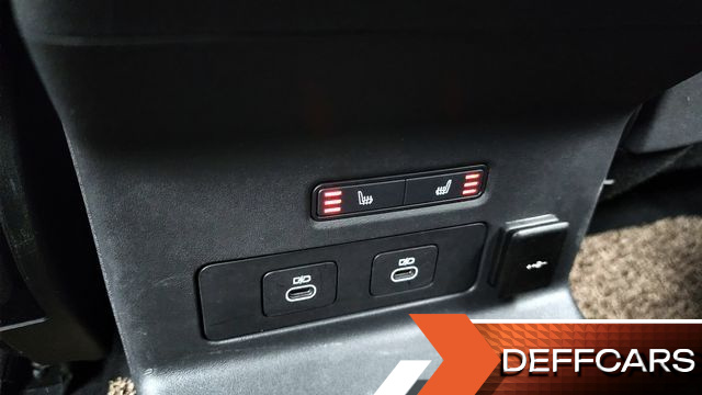 Land Rover RANGE ROVER VELAR 2.0 P250 Dynamic SE купить на сайте DeffCars