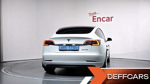 Tesla MODEL 3 Long Range AWD купить на сайте DeffCars