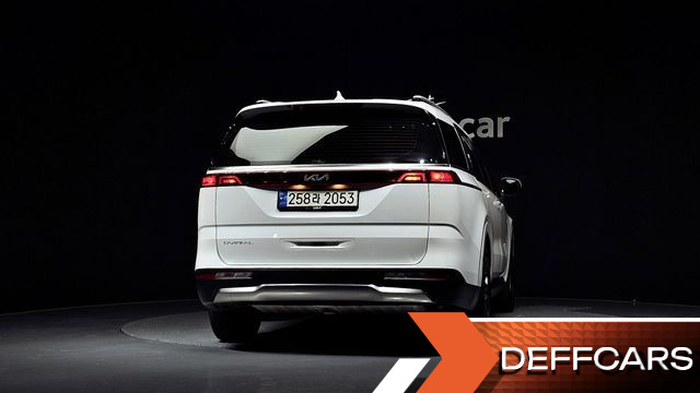 Kia CARNIVAL 7-Seater Signature купить на сайте DeffCars