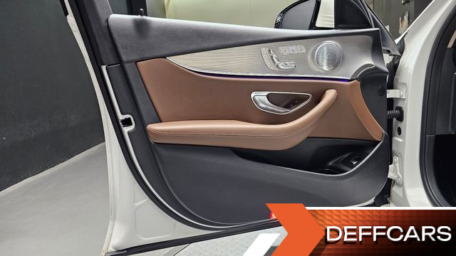 Mercedes E-CLASS E300 AMG Line купить на сайте DeffCars