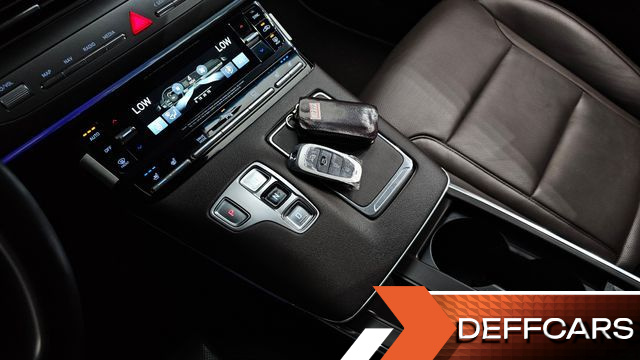 Hyundai GRANDEUR 2.5 Premium Choice купить на сайте DeffCars