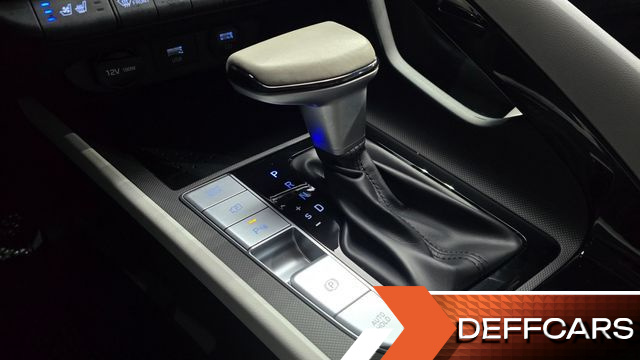 Hyundai AVANTE 1.6 Inspiration купить на сайте DeffCars