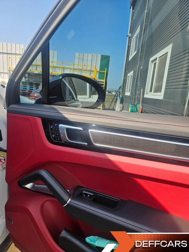 Porsche CAYENNE 4.0 Turbo купить на сайте DeffCars