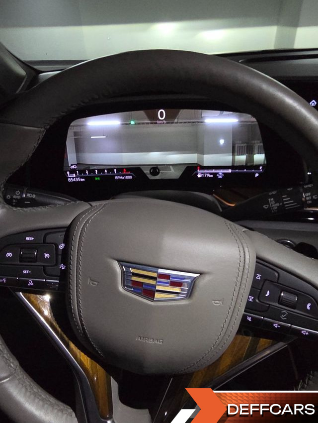 Cadillac ESCALADE 6.2 Sports Platinum купить на сайте DeffCars