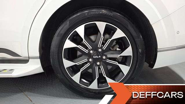 Kia CARNIVAL Gasoline 7-Seater Hi-Limousine Signature купить на сайте DeffCars