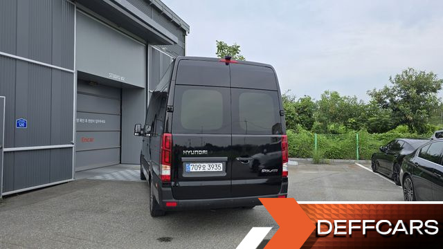 Hyundai SOLATI 15-seater Luxury купить на сайте DeffCars