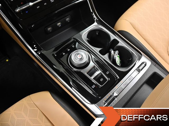 Kia CARNIVAL Gasoline 9-Seater Noblesse купить на сайте DeffCars