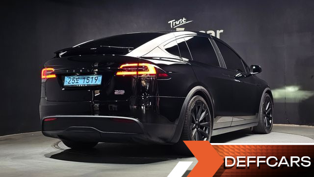 Tesla MODEL X Plaid купить на сайте DeffCars