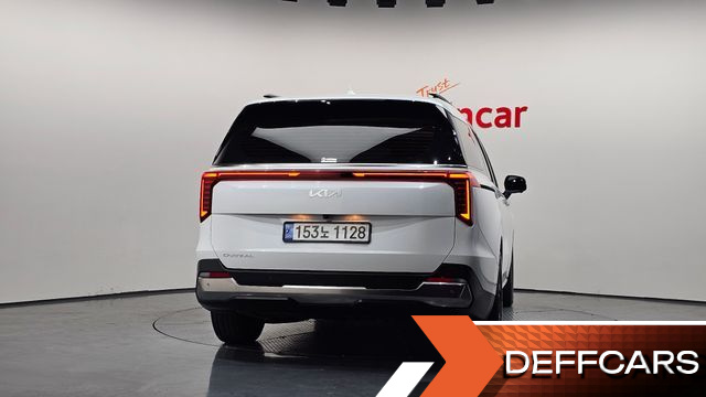 Kia CARNIVAL 9-Seater Signature купить на сайте DeffCars