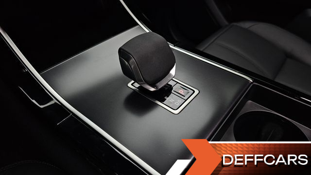 Land Rover RANGE ROVER VELAR 2.0 P250 Dynamic SE купить на сайте DeffCars