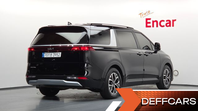 Kia CARNIVAL Gasoline 11-Seater Prestige купить на сайте DeffCars