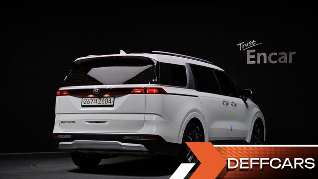 Kia CARNIVAL 9-Seater Prestige купить на сайте DeffCars