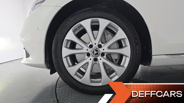 Mercedes E-CLASS E300 4MATIC Exclusive купить на сайте DeffCars
