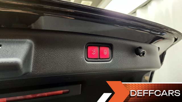 Mercedes C-CLASS C300 4MATIC Avantgarde купить на сайте DeffCars