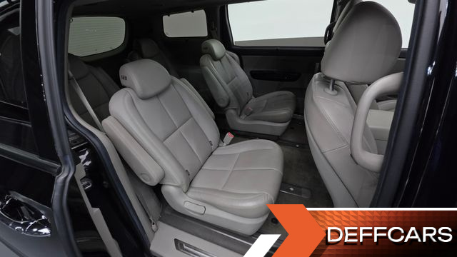 Kia CARNIVAL 9-Seater Noblesse Special купить на сайте DeffCars