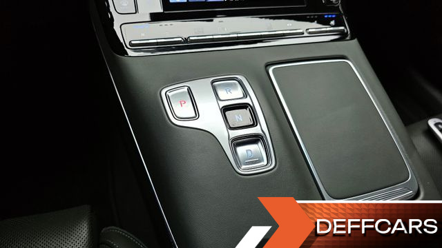Hyundai GRANDEUR 2.5 Calligraphy купить на сайте DeffCars