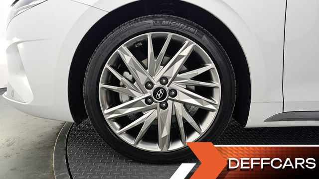 Hyundai GRANDEUR 3.3 Calligraphy купить на сайте DeffCars