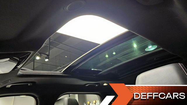 Land Rover RANGE ROVER VELAR 2.0 P250 R-Dynamic SE купить на сайте DeffCars