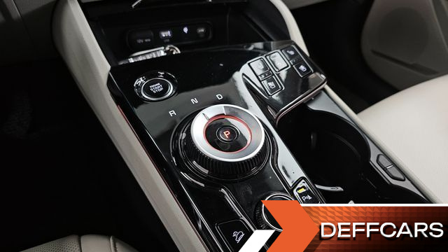 Kia SPORTAGE Gasoline 1.6 Turbo 2WD Signature купить на сайте DeffCars