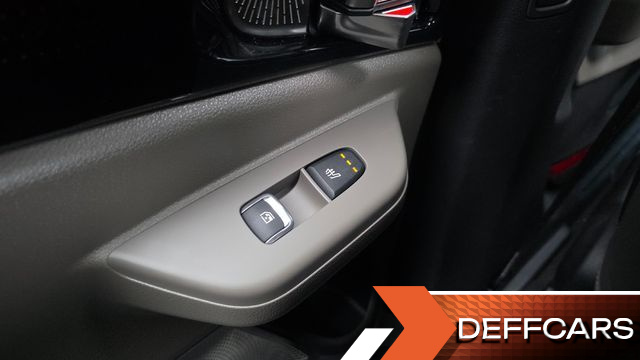 Kia CARNIVAL 9-Seater Gravity купить на сайте DeffCars