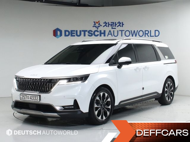 Kia CARNIVAL 9-Seater Signature купить на сайте DeffCars