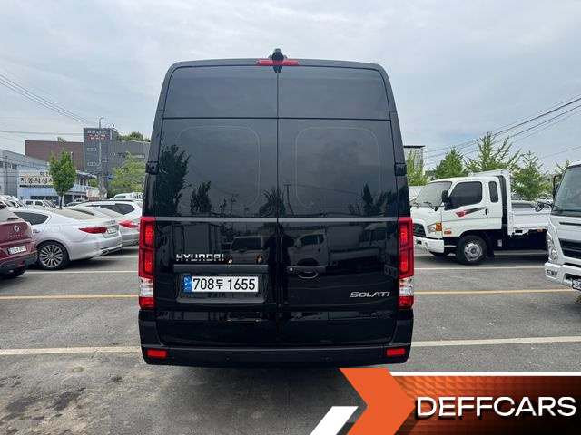Hyundai SOLATI 15-seater Luxury купить на сайте DeffCars
