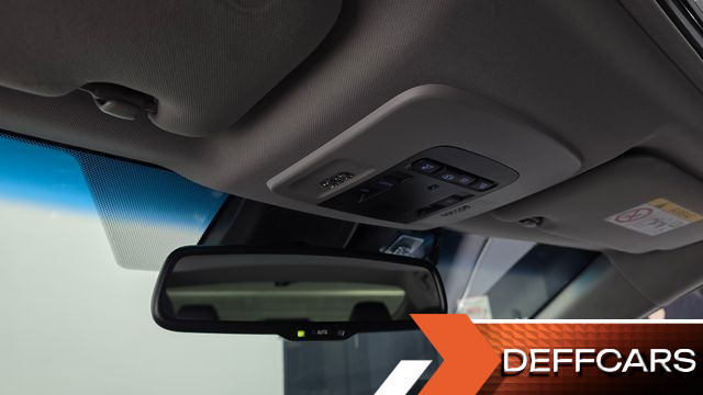 Toyota CAMRY 2.5 XLE Hybrid купить на сайте DeffCars